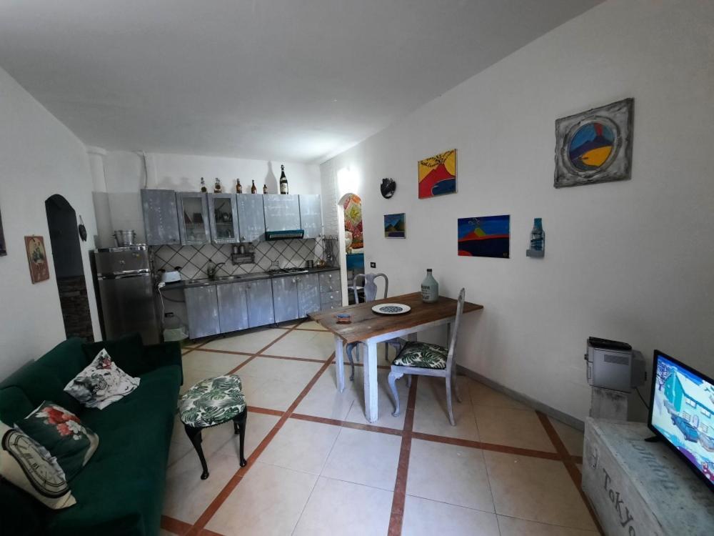 Apartment La Casa Nella Roccia Naples