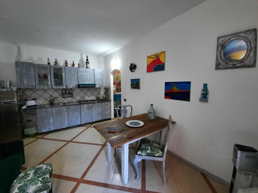 La Casa Nella Roccia Apartment Naples