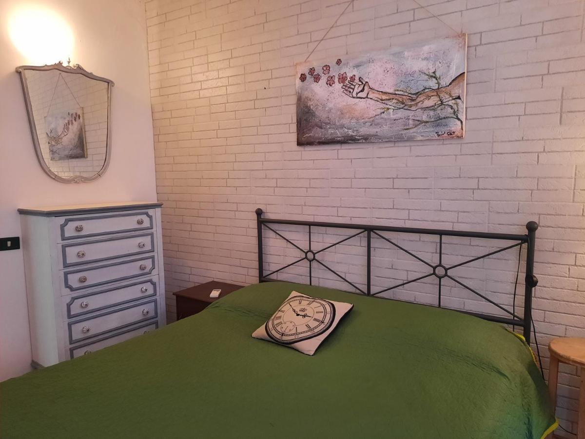 Apartment La Casa Nella Roccia Naples