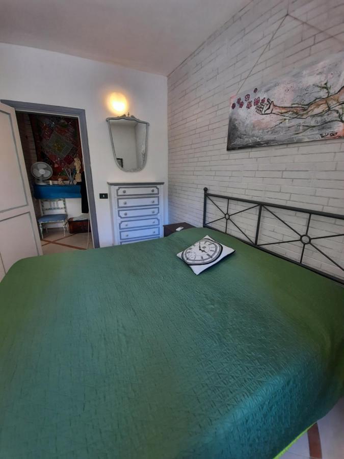 La Casa Nella Roccia * Naples